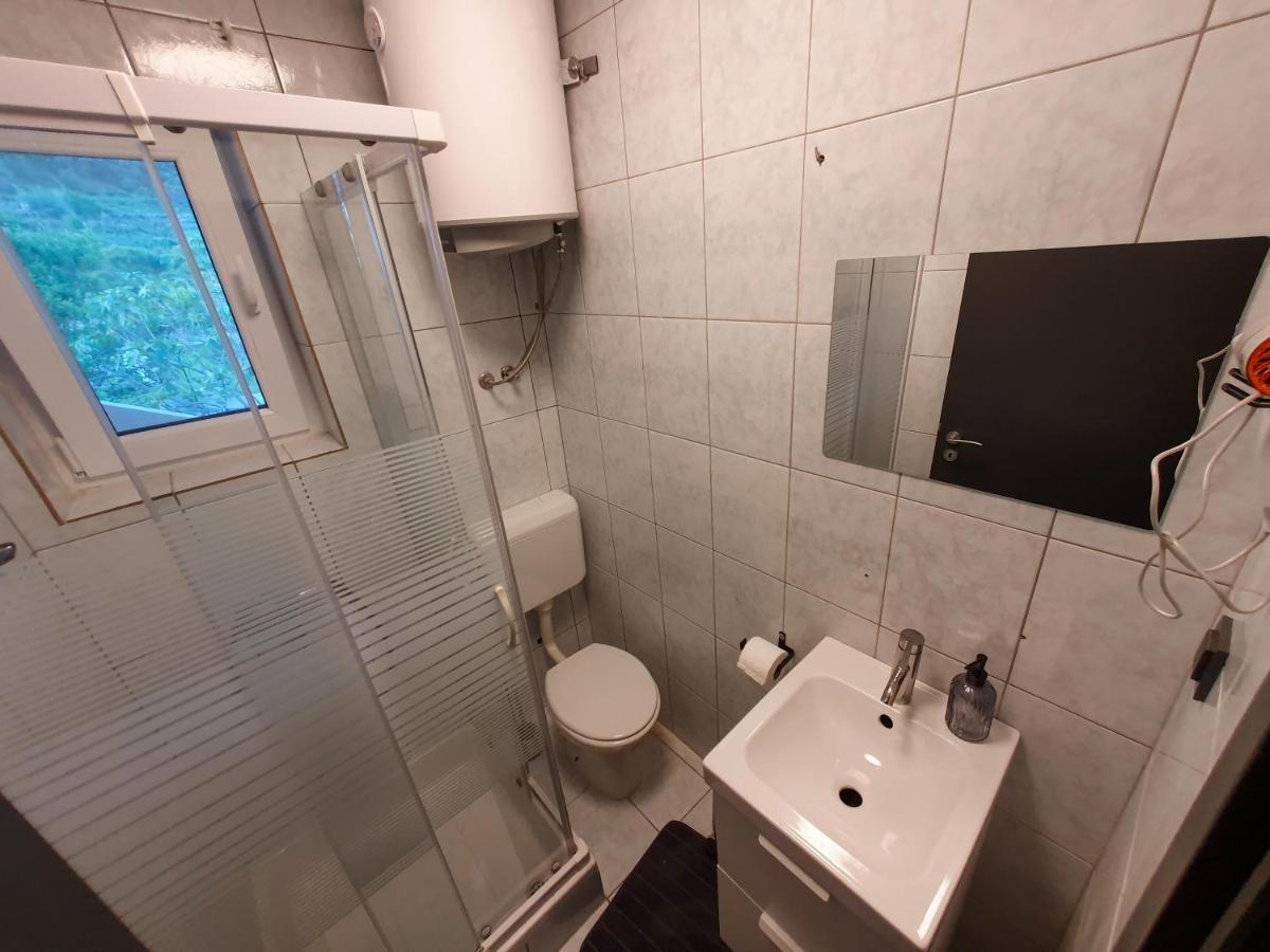 Apartments Mira バスカ エクステリア 写真