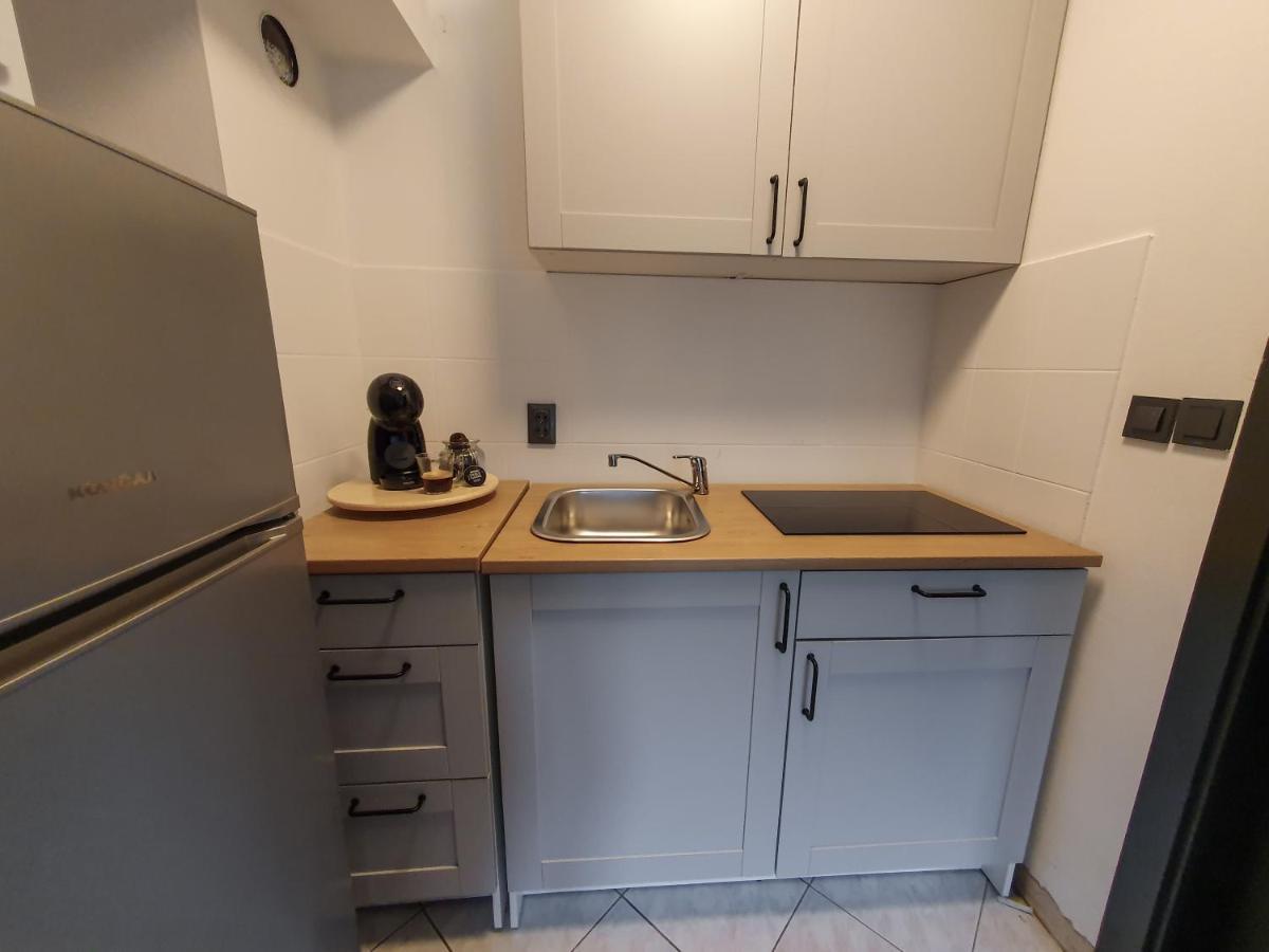 Apartments Mira バスカ エクステリア 写真