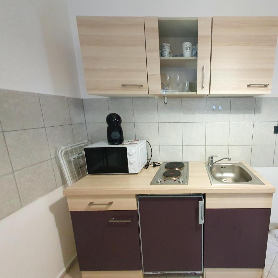 Apartments Mira バスカ エクステリア 写真