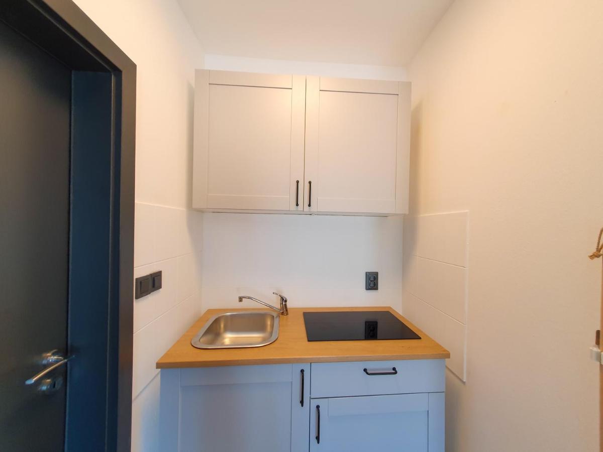 Apartments Mira バスカ エクステリア 写真